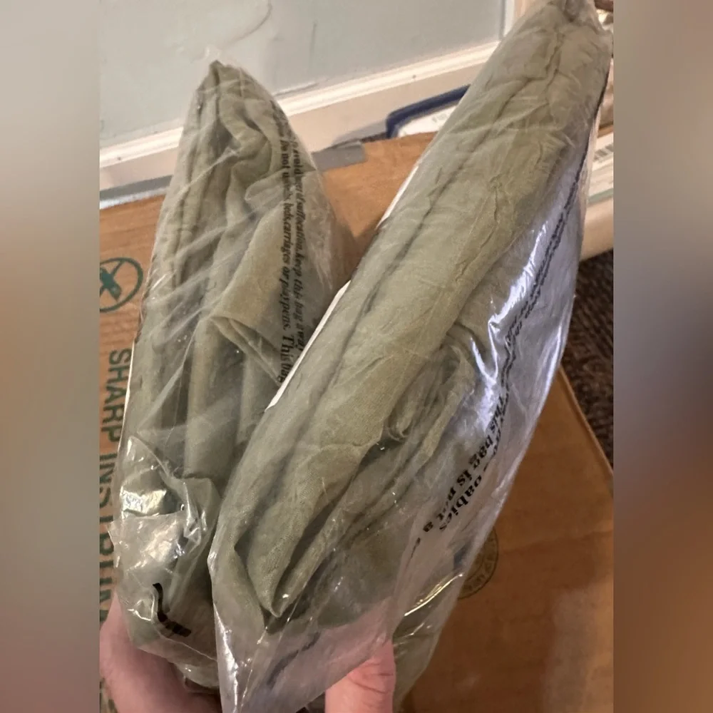 No. 918 Emily Voile Sheer Grommet 2 Curtain Panels 51x72 Sage - Picture 4 of 4